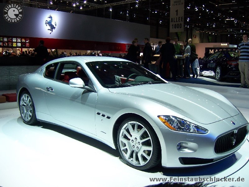 Maserati GranTurismo - silber