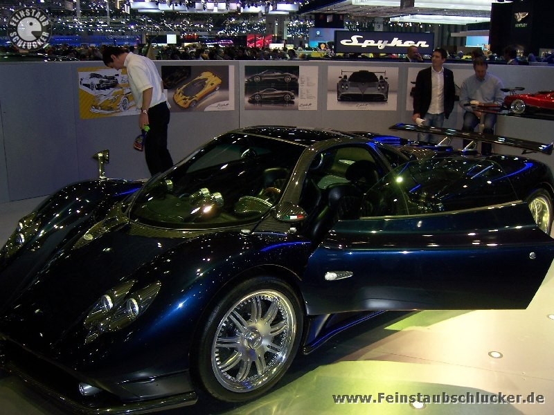 Pagani Zonda R 01
