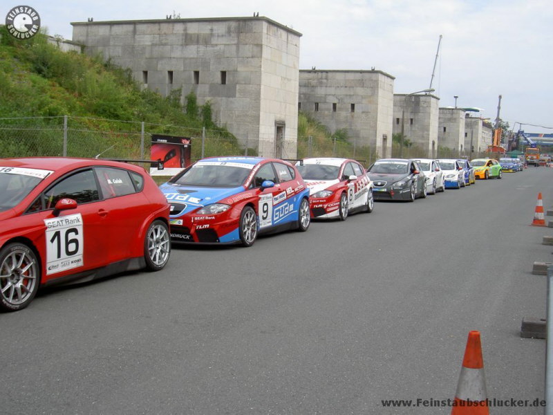 Seat Leon Cup - Fahrzeuge vorne